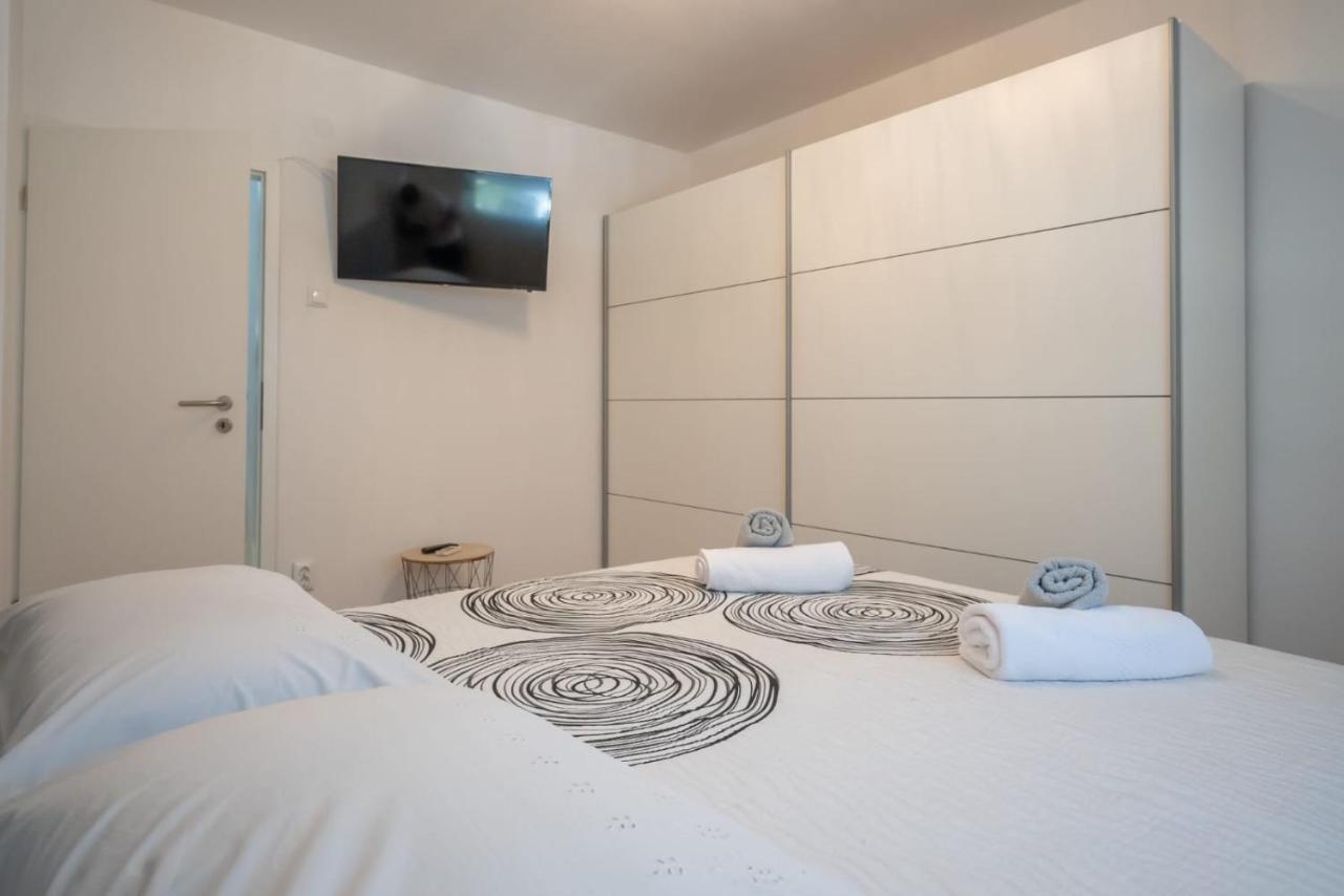 Apartman Mirjana Apartment Split Exterior photo