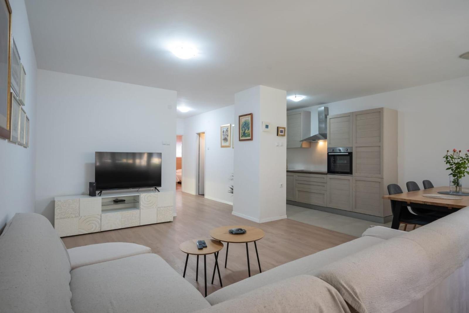 Apartman Mirjana Apartment Split Exterior photo